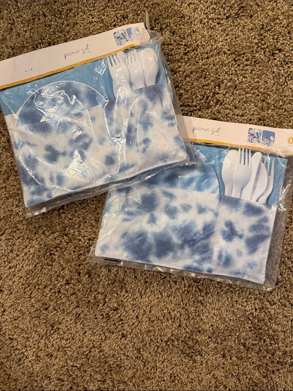 Blue Tie-Dye Picnic Utensil & Plate Set
